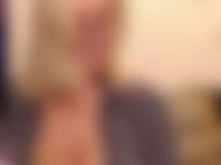 IlariaCetoi's Live Sex Cam Show