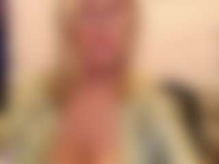 Live cam show with IlariaCetoi - Mature on Camsoda