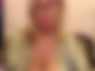 Live cam show with IlariaCetoi - Mature on Camsoda