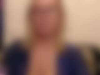 Live cam show with IlariaCetoi - Granny on Camsoda