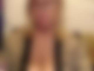 IlariaCetoi's Live Sex Cam Show