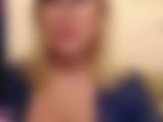 Live cam show with IlariaCetoi - Granny BBW on Camsoda