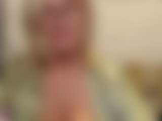 Live cam show with IlariaCetoi - Granny Lovense on Camsoda