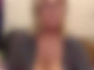 IlariaCetoi's Live Sex Cam Show