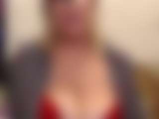 Live cam show with IlariaCetoi - Big Tits Mature on Nude Chat * 1 On 1 Webcam Sex * Live Cam Show