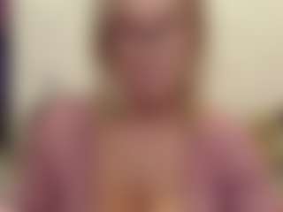 IlariaCetoi's Live Sex Cam Show
