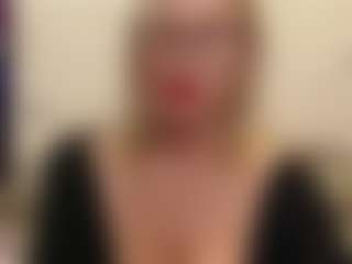 Live cam show with IlariaCetoi - Mature on nudelive.tv