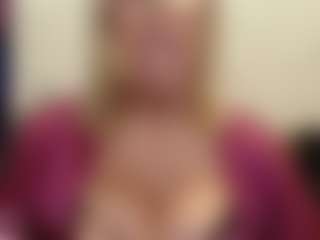 IlariaCetoi's Live Sex Cam Show