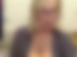 IlariaCetoi's Live Sex Cam Show
