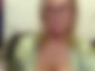 IlariaCetoi's Live Sex Cam Show