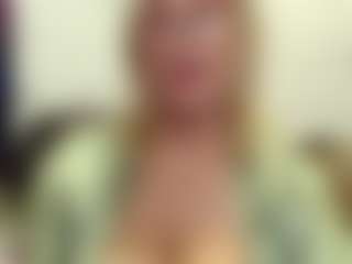 Live cam show with IlariaCetoi - Interactivetoy Granny on Camsoda