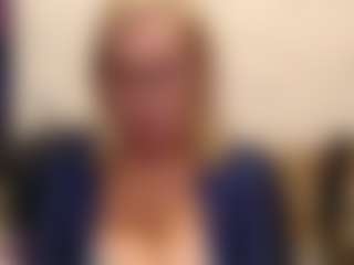 Live cam show with IlariaCetoi - Granny Lovense on Camming Site