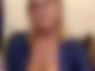 IlariaCetoi MILF webcam performer live streaming