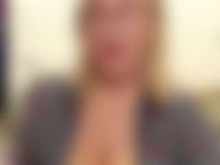 Live cam show with IlariaCetoi - Granny BBW on luckytryst.com