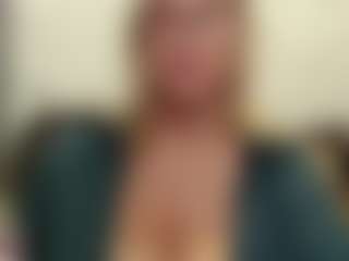 IlariaCetoi's Live Sex Cam Show