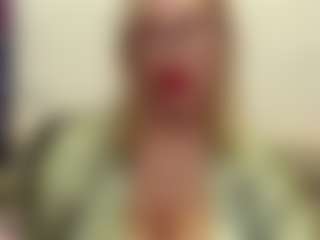 Live cam show with IlariaCetoi - Granny MILF on Taboo Cams XXX