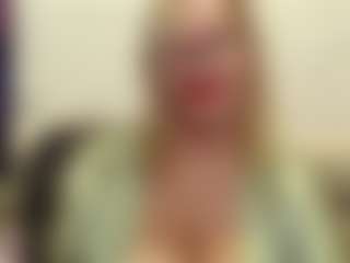 Live cam show with IlariaCetoi - Granny Dildo on thefappeningchat.com