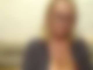 IlariaCetoi's Live Sex Cam Show