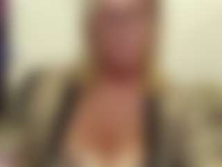 IlariaCetoi's Live Sex Cam Show