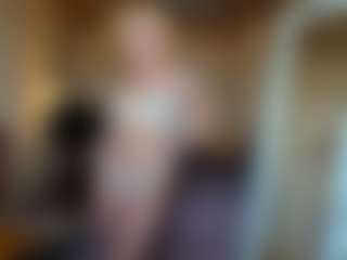 Live cam show with MissMotivated - Stockings on ObeyMaria
