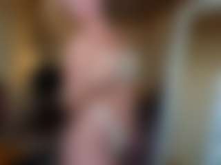 Live cam show with MissMotivated - Stockings on Uber Horny