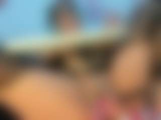 Halana_squirts's Live Sex Cam Show