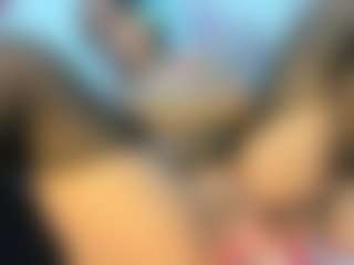 Halana_squirts's Live Sex Cam Show