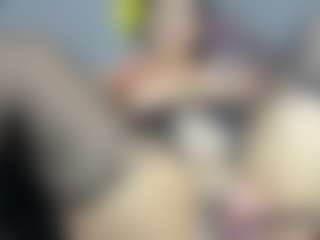 Halana_squirts's Live Sex Cam Show