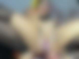 Halana_squirts's Live Sex Cam Show