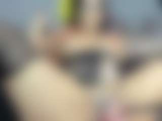 Halana_squirts's Live Sex Cam Show