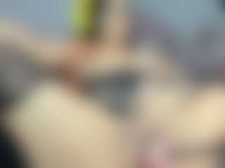 Halana_squirts's Live Sex Cam Show