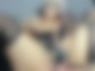 Live cam show with Halana_squirts - Average on Camming Site
