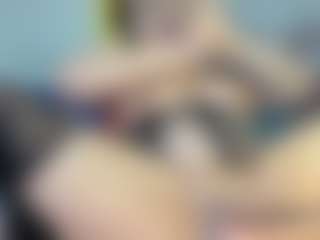 Live cam show with Halana_squirts - Average on fapnchat
