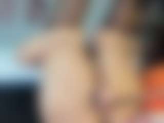 Halana_squirts's Live Sex Cam Show