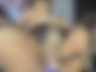 Live cam show with Halana_squirts - Flashing on Camsoda