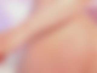 Live cam show with Melany Hiller - Nipple Piercings on Uber Horny