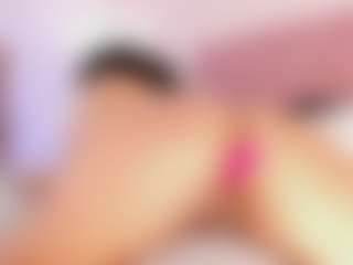 Live cam show with Melany Hiller - Deepthroat on madthumbs