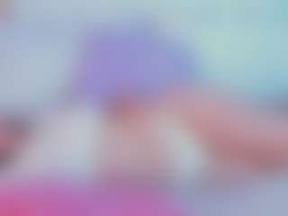 Live cam show with leahcollins - Young Adult on Hubzter Live