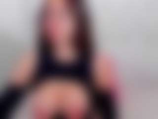 Live cam show with leahcollins - Strip Curvy on liverealitysex.com