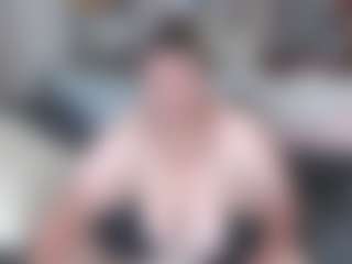 Cougar-BBW MILF webcam performer live streaming