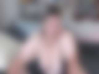 Cougar-BBW MILF webcam performer live streaming