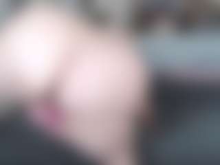 Cougar-BBW MILF webcam performer live streaming