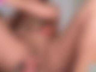 Ashlyn Peaks's Live Sex Cam Show