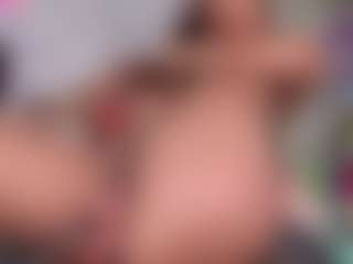 Ashlyn Peaks's Live Sex Cam Show
