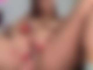 Ashlyn Peaks's Live Sex Cam Show