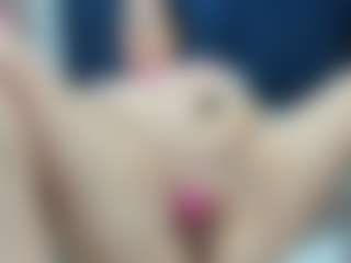 Live cam show with pervert-pantyhose - Bedroom Mature on milfzrlive.com