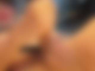Live cam show with soysabrinats - Blue Eyes on CamClone