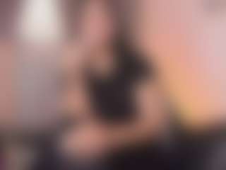 Live cam show with ah-mara - Athletic Public on CamClone
