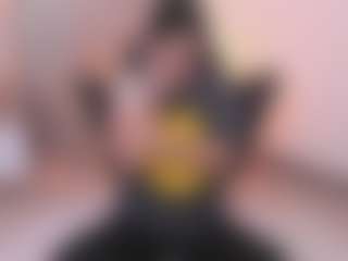 Live cam show with ah-mara - Granny Squirt on TeamSkeetLive