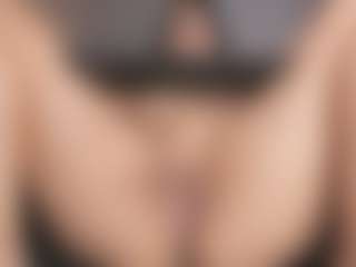 Live cam show with ah-mara - Athletic Public on Dolls Live